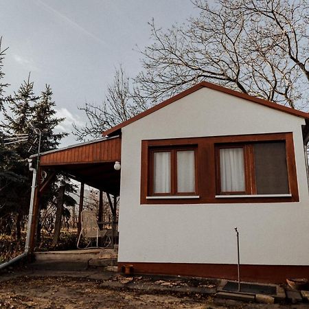Mandulas Kabin A Kishaz Dezsaval Es Kilatassal A Balatonra Balatongyörök Exterior foto